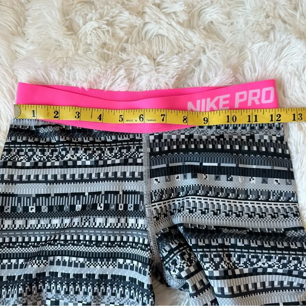 Nike Pro Girls Dri-FIT Printed Compression Athletic Leggings Youth Large Black